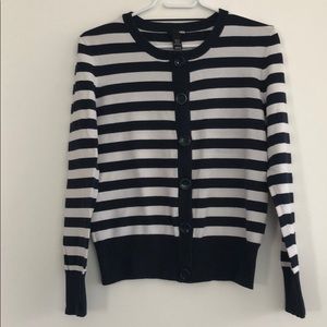 Buttoned cardigan